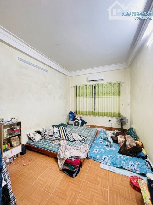 Căn nhà hiếm phố Ngọc Trì – 7.4 tỷ - 52.5 m2 - Ô tô rất gần – Thoáng trước sau - 1