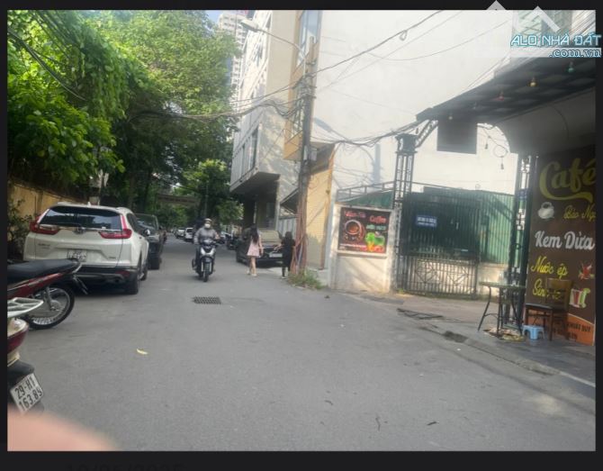 Cần bán nhà Khuất Duy Tiến nhà 2 mặt ngõ ô tô chánh. - 1