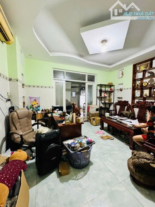 Bán nhà 3 tầng Mặt Tiền đường THẠNH XUÂN 39,phường THẠNH XUÂN, Q12, dt180m² giá 11tỷ - 1