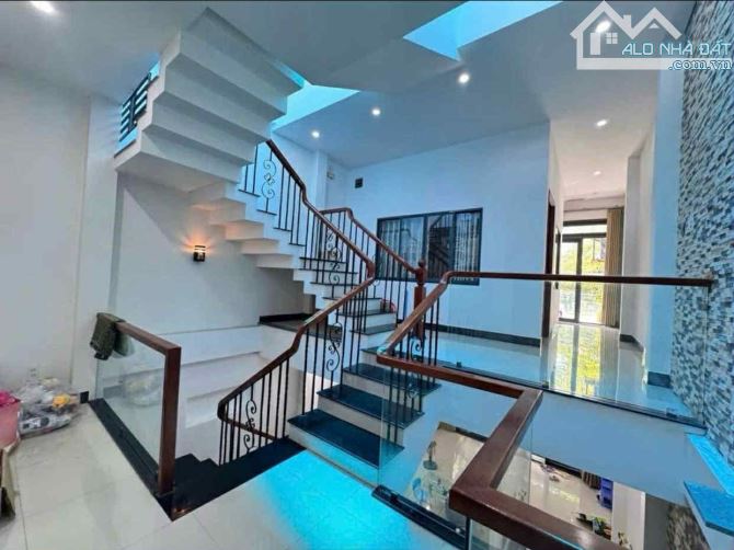 🏠 BÁN NHÀ 3 TẦNG HOÀ MINH – GIÁ TỐT CHO NGƯỜI THIỆN CHÍ - 1