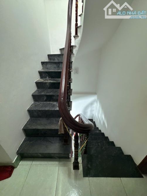 Bán nhà Ngọc Lâm-Dân tự xây 40 m2-- Mở cổng ra phố- Đúng 6 tỷ - 1