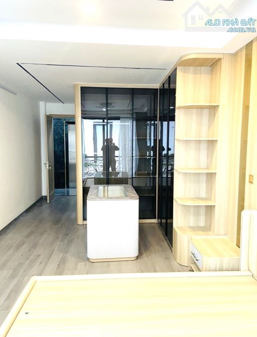 NHÀ CỰC ĐẸP - NỘI THẤT VIP - BÁN NHÀ ĐỘI CẤN 45m2 - 6 Tầng Thang máy - 3.6m MT - 15 TỶ - 1