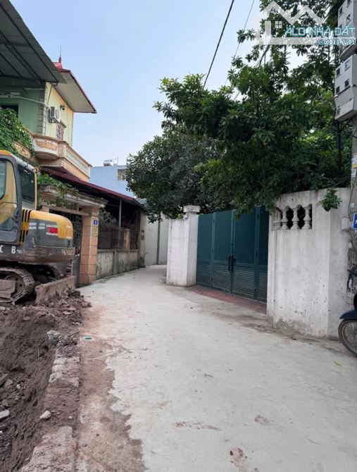 Bán đất cổ nhuế, ngõ nông, rộng, tiện ích, xây tòa nhà cho thuê kín phòng mọi thời điểm. - 1