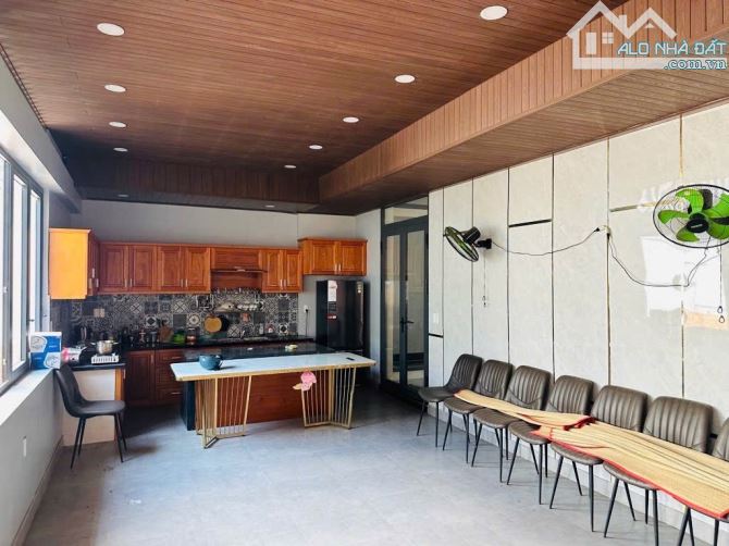 Quận 7 Siêu Phẩm Biệt Thự 18m * 10m Cạnh Phú Mỹ Hưng - 1