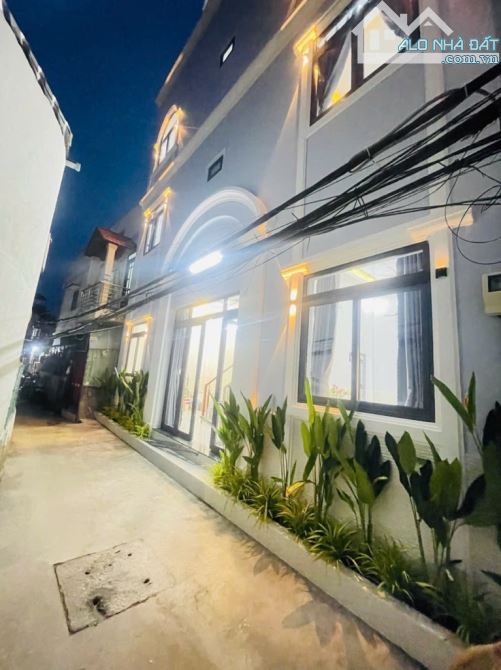 Kế bên KDC Nam Long, 4 Tầng, 4PN, Full nội thất, Sổ mới hoàn công chuẩn, Quận 7 - 14