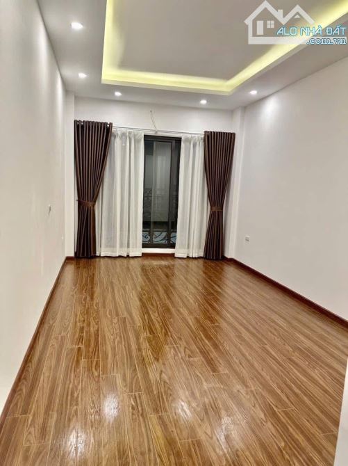 Siêu Phẩm Nhà Hồ Tùng Mậu - Đẹp như Tranh vẽ - Chất lượng nghiêng thành - ở ngay ... - 2