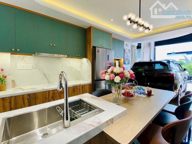 Bán gấp nhà(3 lầu) Nguyễn Trọng Tuyển,3tỷ550 Dt 68m2 Gần THCS Đào Duy Anh, Phú Nhuận - 2