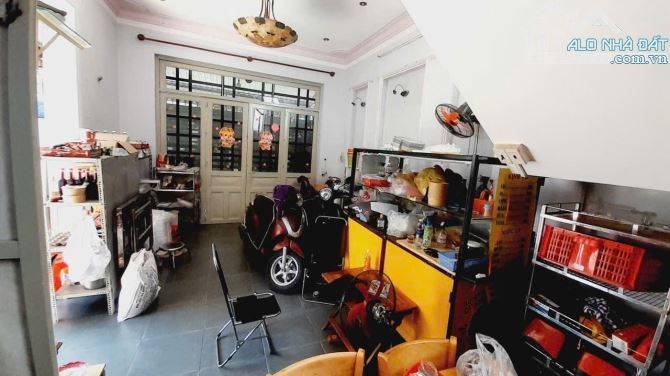 Đầu tư - DT 224m2 - Giá 10.x tỷ - 2 Tầng và 4 phòng trọ - Hẻm xe hơi - Quang Trung - 2