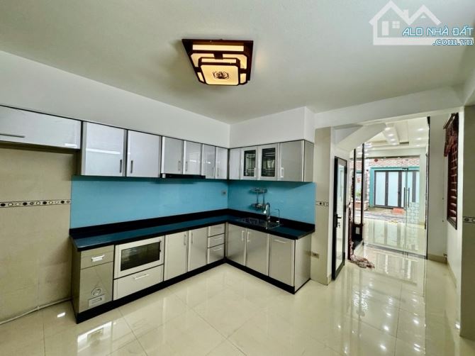 Bán nhà Thượng Thanh 4 tầng 47m, gara oto, full nội thất giá nhỉnh 10 tỷ - 2