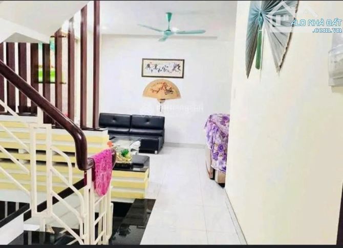 Bán nhà gần Lý Chính Thắng Q10 – 4 tầng đúc, nở hậu, hẻm thông gần mặt tiền – Giá 10.9 tỷ - 2
