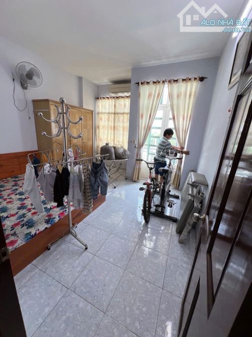 NHÀ ĐẸP, 2 MẶT HẺM, SỔ VUÔNG ĐẸP - KHU BÀU CÁT - 76m2, 4 TẦNG - KHOÁN 30tr/tháng, 10 TỶ - 2
