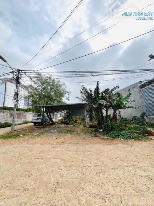 BÁN LÔ GÓC 2 MT HẺM 184 ĐỒNG KHỞI - TÂN LỢI - DT: 7x24,6m - TC: 105m2 - H: TÂY - 4,4 TỶ - 2