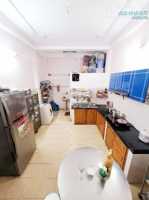 HẺM XE TẢI 8M VÀO NHÀ - VỊ TRÍ ĐẮC ĐỊA ĐỒNG ĐEN - KHU VỰC CỰC HIẾM NHÀ BÁN - 74M2 - 3 TẦNG - 2