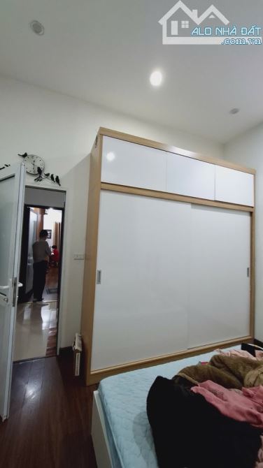 Phố Tư Đình – 45m2 – 6.5 tỷ - 2 thoáng – Gần khu biệt thự Minh Tâm – Nhà dân xây - 2
