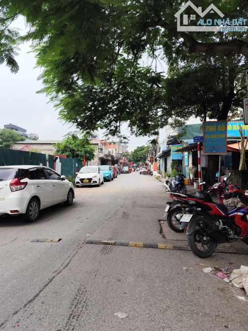 Bán nhà cổ linh 55m² , mt 4,7m , 7 tầng thang máy , gara ôtô đường ôtô tránh giá 16,8 tỷ T - 2