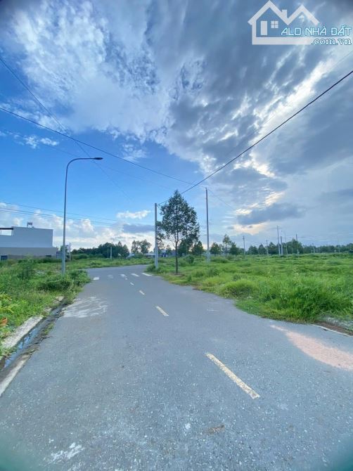 Bán nhanh lô đất đẹp giá rẻ ngay vòng xoay Con Rồng - Long Điền - 2