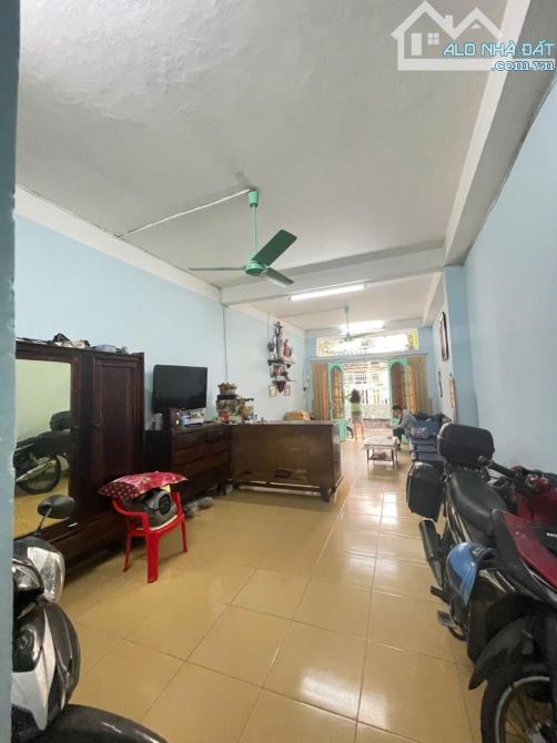 Bán nhà hẻm xe hơi Tô Hiến Thành – Nhà 2 tầng nở hậu, cực kỳ thoáng.Giá tốt - 2