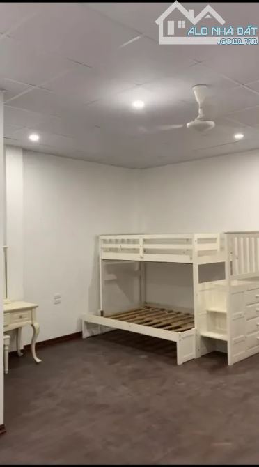 Chuyển đổi cần bán nhà dân xây sẵn dòng tiền Bát Khối Long Biên 115m 4T MT 6m nhỉnh 18 tỷ - 2