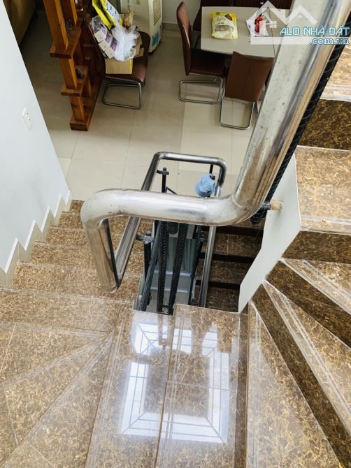 Nhà đẹp 3 tầng 2 mặt tiền hẻm xe hơi, 30m ra Lê Văn Lương Phước Kiển 108m2 (6x18), 6.95 tỷ - 2