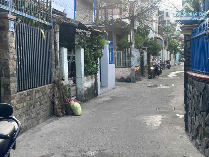 3ty2 sở hữu nhà TTTP NHA TRANG. ĐƯỜNG 4m. OTO QUAY ĐẦU. - 2