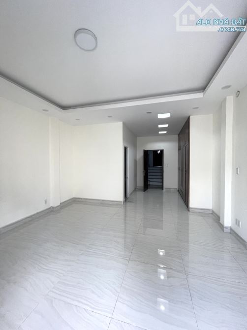 CHỊ AN CHỦ NHÀ KẸT TIỀN BÁN GẤP MTKD TRỊNH QUANG NGHỊ Q8 , 120M2 , ĐƯỜNG 20M , CHỈ 10.2 TỶ - 2