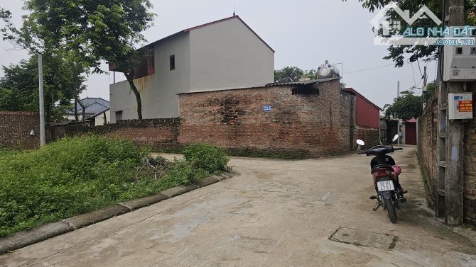 CC NHỜ BÁN 102M2 SƠN ĐOÀI TÂN MINH,ĐƯỜNG THÔNG Ô TÔ TẢI TRÁNH NHAU CÁCH TRỤC CHÍNH KD 80M - 2