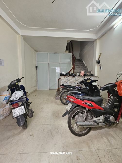 Bán nhà Trần Cung, Bắc Từ Liêm, 42m2,  4 tầng, mặt tiền 4m, giá 9.5 tỷ - 2