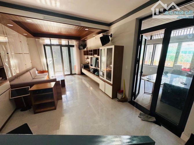 Quận 7 Siêu Phẩm Biệt Thự 18m * 10m Cạnh Phú Mỹ Hưng - 2