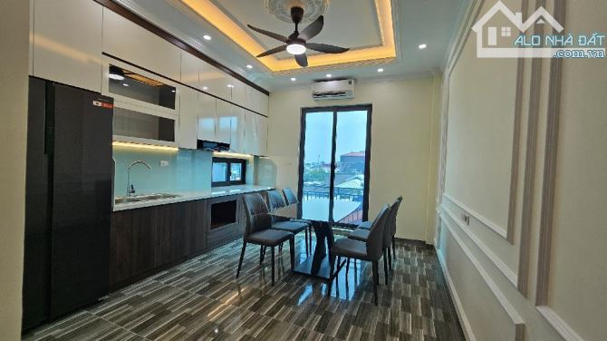 Chỉ 8.7 tỷ Nhà mới Ô tô đỗ - Nguyễn Đức Cảnh, Hoàng Mai - Dt 42m2, 4 Ngủ, MT 4m - 5