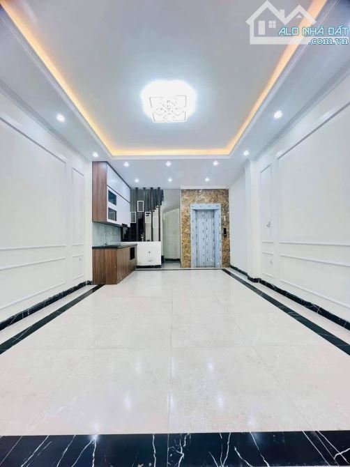 Siêu Phẩm Cầu Giấy - 6 Tầng Thang Máy - mặt tiền 4.4m - Mặt Bằng Kinh Doanh hết ý - - 3