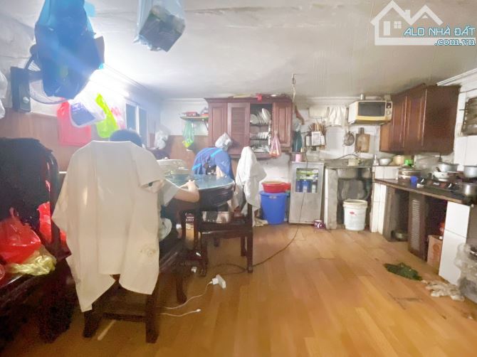 BÁN NHÀ VƯƠNG THỪA VŨ . Ô TÔ QUA NHÀ . VỊ TRÍ ĐẸP . DT 51M . NHÀ 5 TẦNG MT 6 M . MUA NHANH - 3
