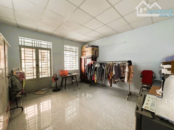 Bán nhà siêu rộng, 120m2 (7.2 x 17m), 5PN, trung tâm phường Long Trường, Q9, giá 6 tỷ - 3