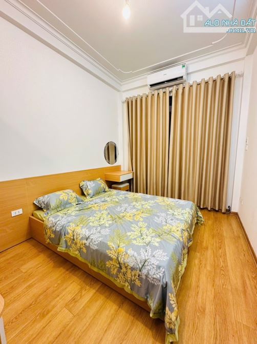Bán nhà tân mai 23m2 5 tầng – Lô góc 2 thoáng - Ô tô 10m - giá 5.85 tỷ - 3