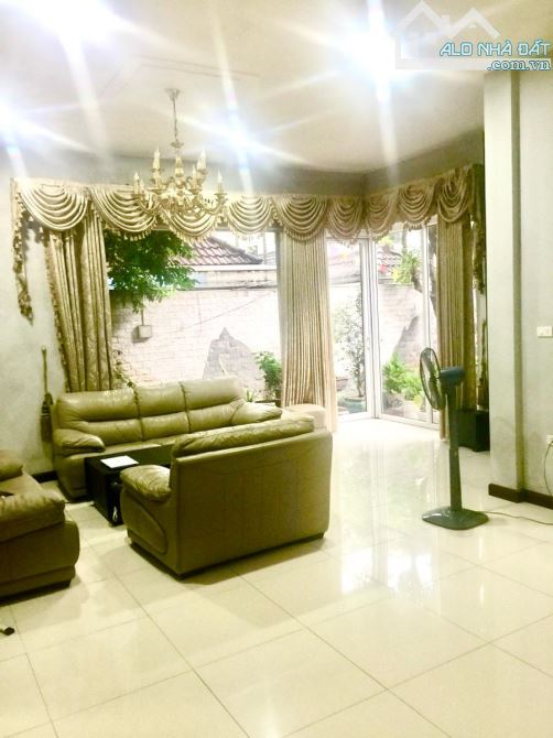 Biệt thự víp 230m2 4 tầng mặt tiền 12,5m khu đô thị Linh Đàm, giá cực tốt - 3
