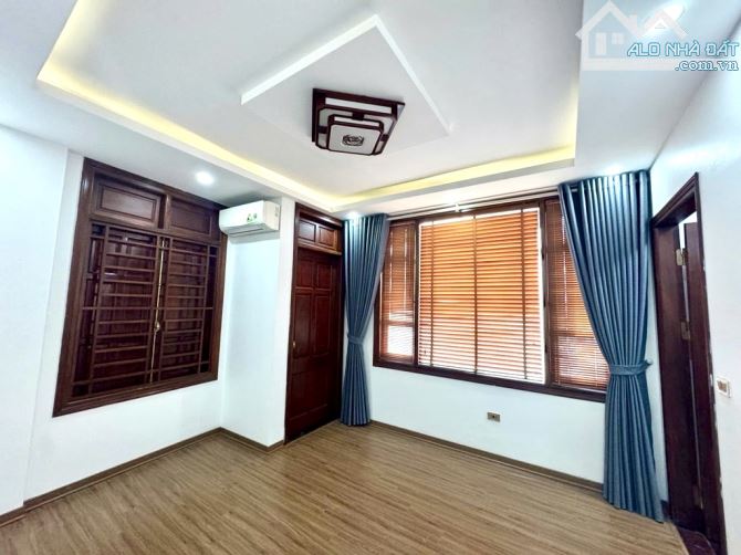 Bán nhà Thượng Thanh 4 tầng 47m, gara oto, full nội thất giá nhỉnh 10 tỷ - 3