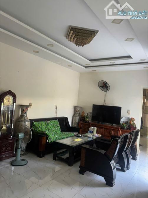 NHÀ 3 TẦNG LÔ GÓC VỊ TRÍ VIP MẶT TIỀN NGUYỄN ĐÌNH TỨ DT 82M2 NGANG 5.3M CHỈ 6.6 TỶ - 3