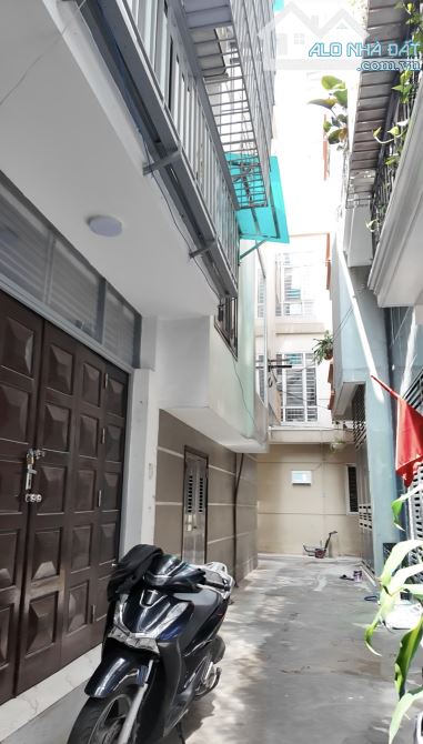 Bán nhà phố Phúc Đồng, 2 Tầng , DT 40m2 , MT 3.5m, Giá 5.55 tỷ , Vị trí đẹp - Ngõ nông - 3