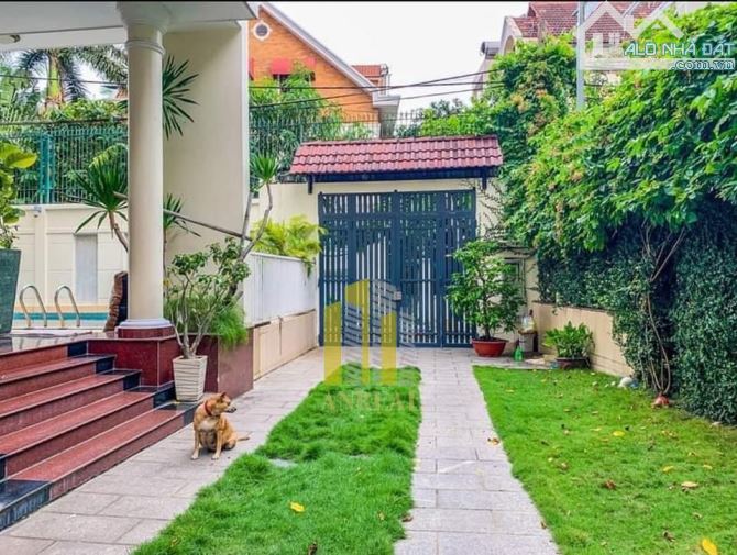 BIỆT THỰ ĐƯỜNG NGUYỄN VĂN HƯỞNG SẴN NỘI THẤT GIÁ 88 TRIỆU - 3