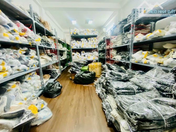 BÁN NHÀ PHÂN LÔ VIP NGUYỄN CHÍ THANH – MẶT NGÕ Ô TÔ TRÁNH – VỈA HÈ – THANG MÁY - 21 TỶ. - 3