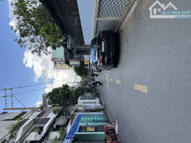 BÁN NHÀ 3 TẦNG ĐẸP  ĐƯỜNG DƯƠNG CÁT LỢI, THỊ TRẤN NHÀ BÈ HẺM XE HƠI 8M    SỔ HỒNG RIÊNG HO - 3
