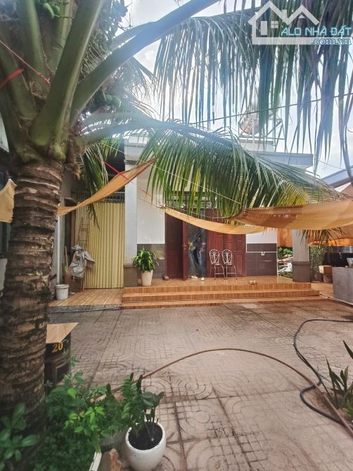 MỘT LÔ ĐẤT MẶT TIỀN ĐƯỜNG TRẦN HƯNG ĐẠO - NGÃ GIAO -CHÂU ĐỨC  VT HCM  MỘT LÔ ĐẤT CHỦ GỬI E - 3