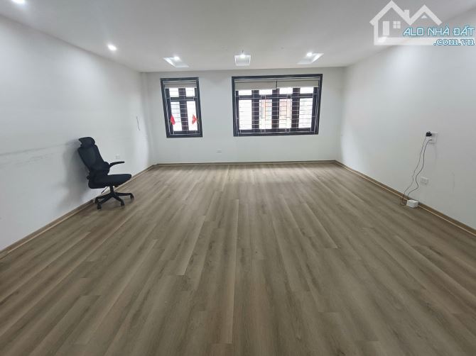 Cho thuê nhà liền kề Nguyễn Tuân, Thanh Xuân 75m2 x 6 tầng, Thông sàn thang máy. Giá 45tr/ - 3