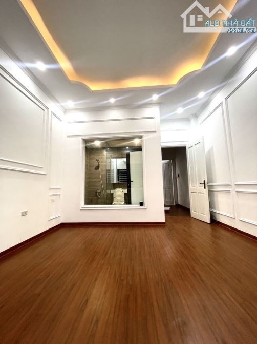 PHỐ THÁI HÀ,ĐẤT PHÂN LÔ,Ô TÔ NGỦ TRONG NHÀ-DT43M2-4 TẦNG GIÁ CHỈ 13,9 TỶ - 3