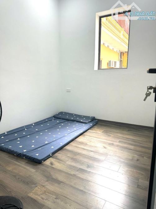 ĐỘI CẤN - BA ĐÌNH - LÔ GÓC 3 THOÁNG - NGÕ THÔNG - VIEW LOTTE - GẦN PHỐ - 5 PHÒNG - 10.5 TY - 3