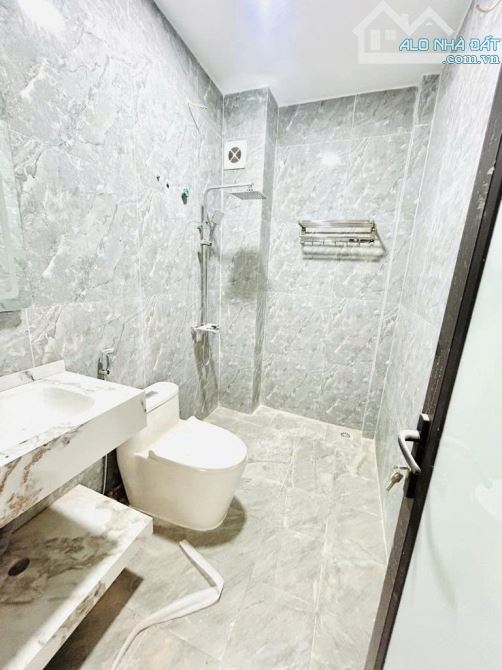NHÀ MỚI.THANG MÁY.Ô TÔ TRÁNH.KINH DOANH ĐỈNH. NAM DƯ 6 TẦNG CHỈ 7.9 TỈ - 3