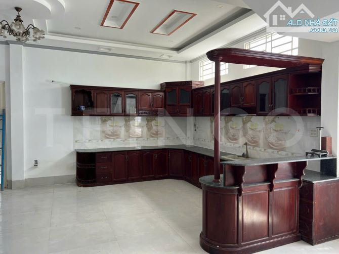 Kho xưởng 440m² có văn phòng và nhà trệt lầu 400m² mặt tiền đường Quốc Lộ 91, lộ Container - 3