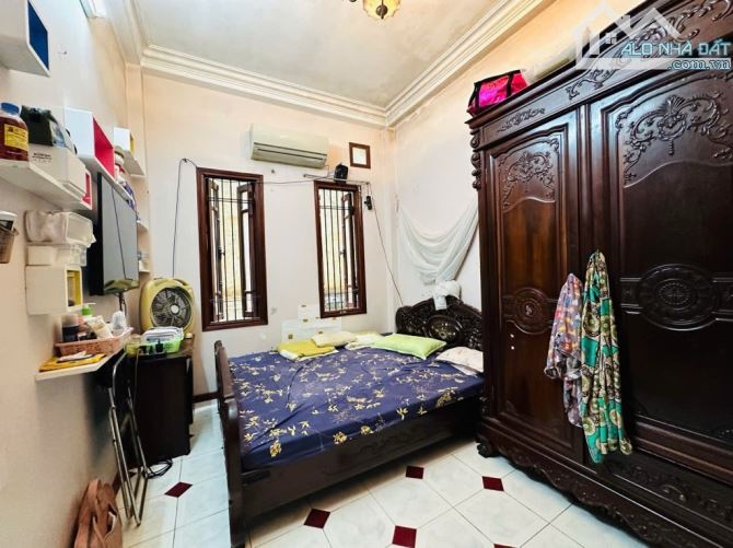 BÁN NHÀ PHỐ VỌNG DÂN XÂY – 4 CHỖ LÙI CỬA – CHỈ 15M RA Ô TÔ TRÁNH – HAI THOÁNG 6.8 tỷ - 3
