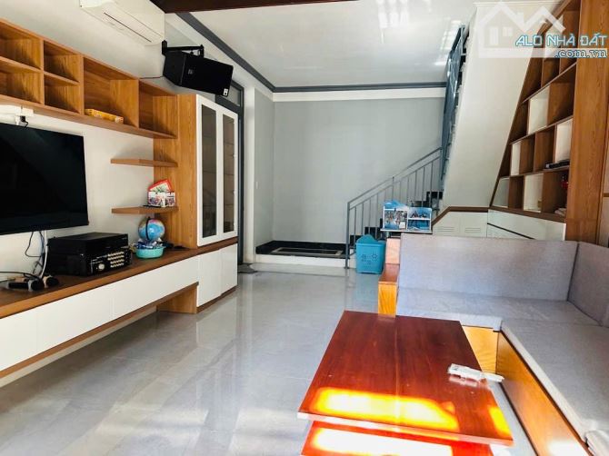 Quận 7 Siêu Phẩm Biệt Thự 18m * 10m Cạnh Phú Mỹ Hưng - 3