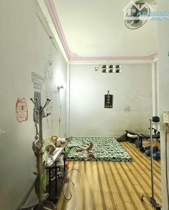 Sát Mặt Tiền Lạc Long Quân, Phường 8 Tân Bình, 4 Tầng, 45m2, 4PN. Chỉ  5.7 tỷ - 4