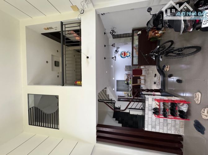 NGUYỄN VĂN QUÁ Q12 ,DT 10×24 ,HXH, ĐANG THU NHẬP 22TR/TH ,CHỈ NHỈNH 8 TỶ - 4